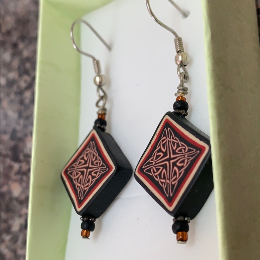 Handmade earrings - Picture 3 of 3